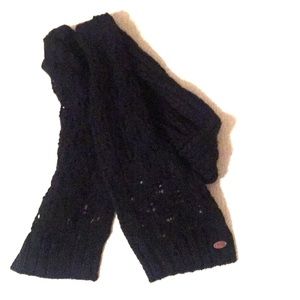 Roxy knit scarf